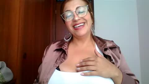 Snapshot of rossanalionheart chatting on April 25, 1:41 pm Rossana online show from April 25, 1:41 pm