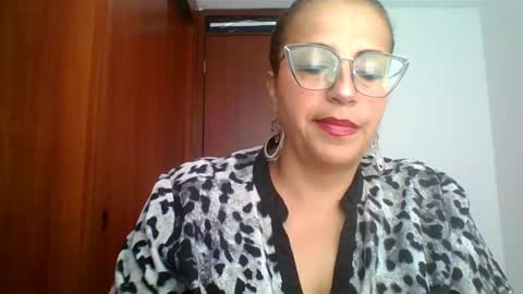 Snapshot of rossanalionheart chatting on April 28, 12:54 pm Rossana online show from April 28, 12:54 pm