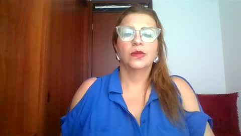 Snapshot of rossanalionheart chatting on May 4, 12:23 pm Rossana online show from May 4, 12:23 pm