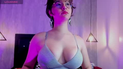 rosse  garden online show from May 26, 12:01 pm
