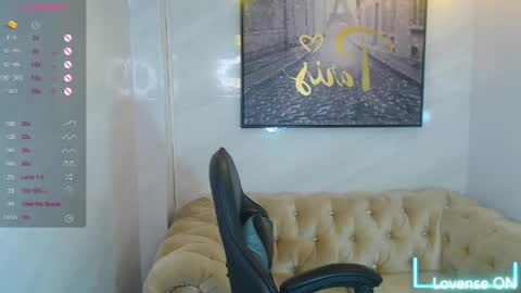 rosse jeane v online show from May 14, 3:52 pm