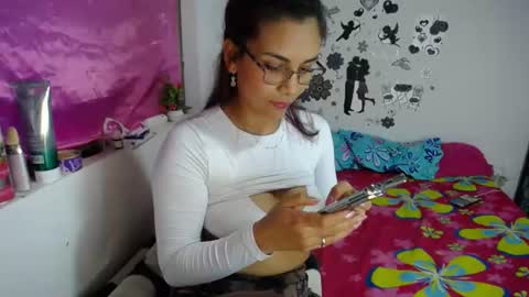 Snapshot of rossi_sexy chatting on June 27, 9:42 pm rossi_sexy online show from June 27, 9:42 pm