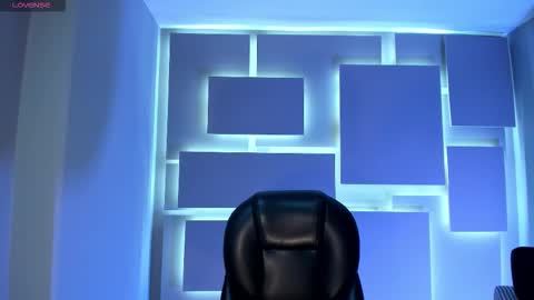 Snapshot of rossirivers chatting on February 25, 12:04 pm Rossie Rivers online show from February 25, 12:04 pm