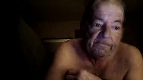 Snapshot of rotorranch chatting on September 28, 6:41 am rotorranch online show from September 28, 6:41 am