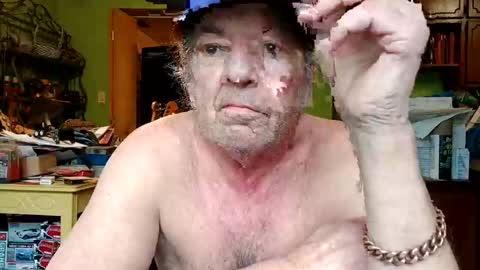 Snapshot of rotorranch chatting on October 5, 7:01 pm rotorranch online show from October 5, 7:01 pm