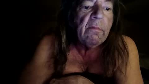 Snapshot of rotorranch chatting on October 7, 2:09 am rotorranch online show from October 7, 2:09 am