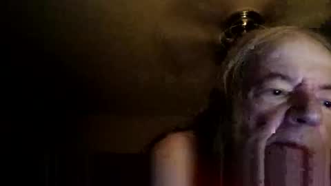 Snapshot of rotorranch chatting on October 24, 2:52 am rotorranch online show from October 24, 2:52 am