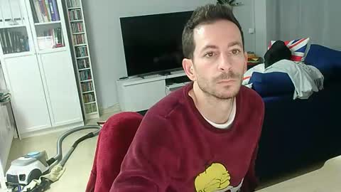 Snapshot of roubarixx chatting on January 18, 8:51 am roubarixx online show from January 18, 8:51 am