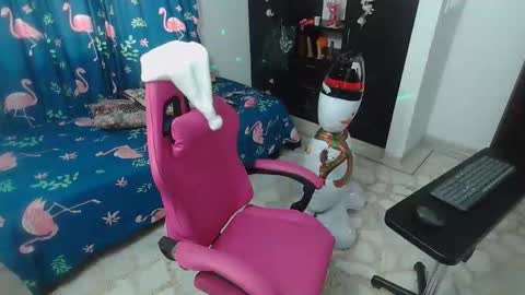 rous_kinky online show from December 17, 1:17 pm