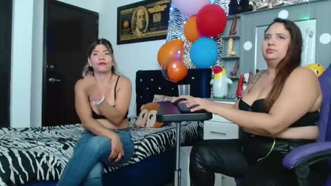 Snapshot of rous_kinky chatting on May 15, 3:19 pm rous_kinky online show from May 15, 3:19 pm