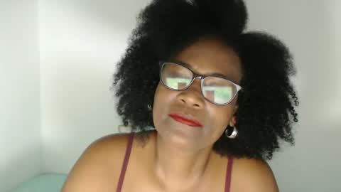 luxa online show from March 11, 4:13 pm