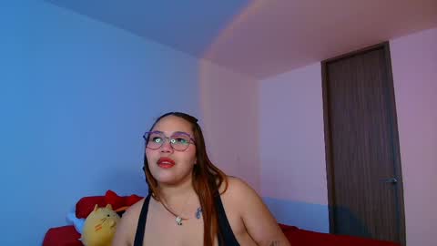 Snapshot of rousrossell_4 chatting on May 3, 6:58 pm Call me Rous online show from May 3, 6:58 pm