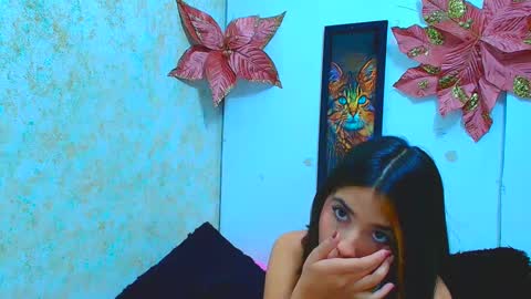 rousse_violet online show from January 29, 12:01 am