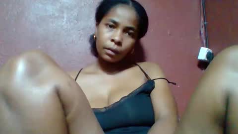 rovaelyah online show from February 19, 5:25 am