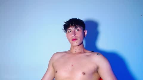 Snapshot of rowanboy23 chatting on February 3, 3:15 am rowanboy23 online show from February 3, 3:15 am