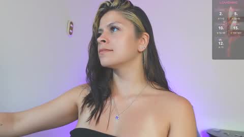 Roxanna online show from February 11, 6:22 pm