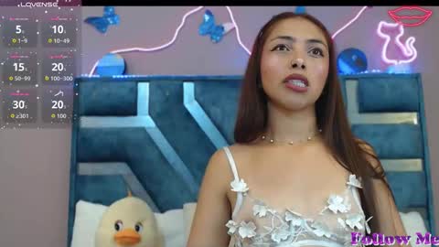 Snapshot of roxan_fox_ chatting on March 7, 4:09 am Roxane online show from March 7, 4:09 am
