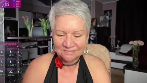 Snapshot of roxana_brooks chatting on March 10, 3:20 pm Roxana online show from March 10, 3:20 pm