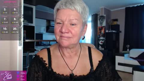 Snapshot of roxana_brooks chatting on September 25, 3:05 pm Roxana online show from September 25, 3:05 pm