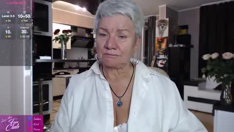 Snapshot of roxana_brooks chatting on September 28, 6:35 pm Roxana online show from September 28, 6:35 pm