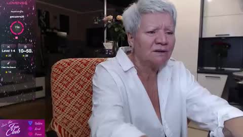 Snapshot of roxana_brooks chatting on October 5, 6:28 pm Roxana online show from October 5, 6:28 pm