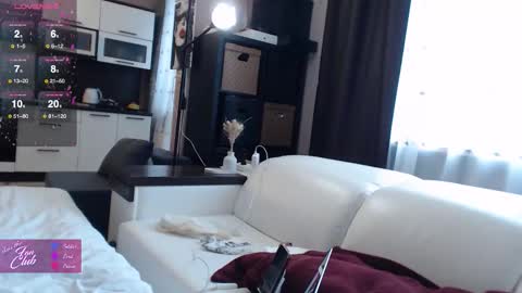 Snapshot of roxana_brooks chatting on October 15, 7:19 am Roxana online show from October 15, 7:19 am