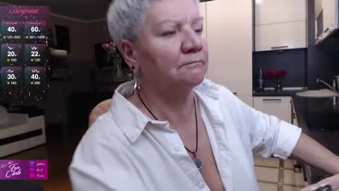 Roxana online show from November 18, 2:43 pm