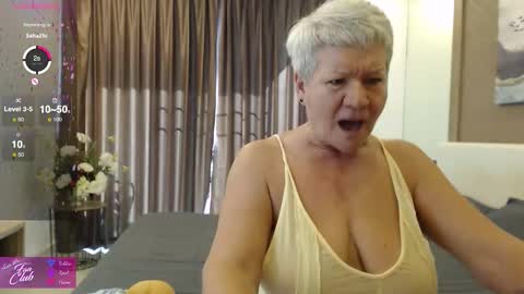 Roxana online show from November 30, 1:42 am