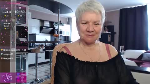 Snapshot of roxana_brooks chatting on April 6, 2:29 pm Roxana online show from April 6, 2:29 pm