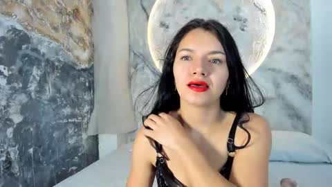 roxanaborns online show from November 4, 12:15 pm