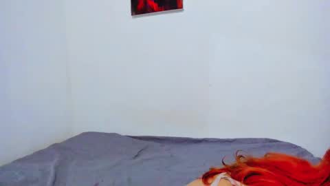 Snapshot of roxanajames__ chatting on February 19, 3:19 pm roxy online show from February 19, 3:19 pm