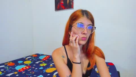 Snapshot of roxanajames__ chatting on April 30, 2:56 pm roxy online show from April 30, 2:56 pm