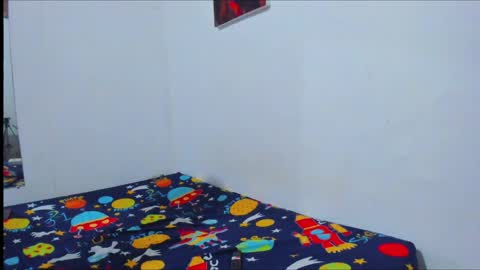 Snapshot of roxanajames__ chatting on June 1, 3:36 pm roxy online show from June 1, 3:36 pm