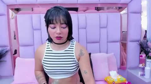 Snapshot of roxane_vega chatting on July 31, 12:15 pm roxane_vega online show from July 31, 12:15 pm