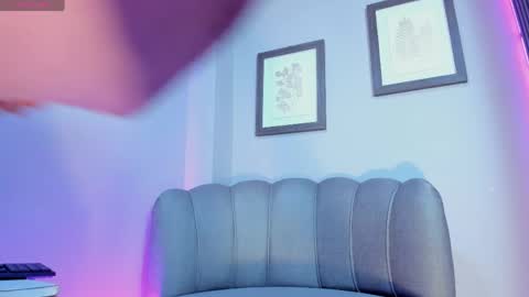 Snapshot of roxanna_moore2 chatting on May 16, 12:26 pm Roxanna online show from May 16, 12:26 pm