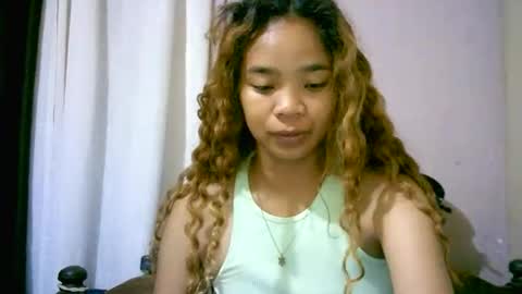 roxanne_98 online show from October 26, 12:05 am
