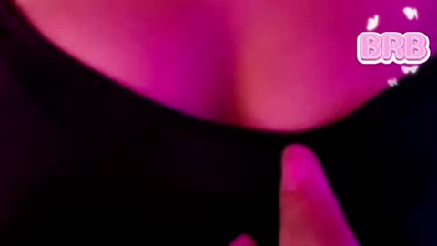 roxanne_han online show from July 24, 11:52 am