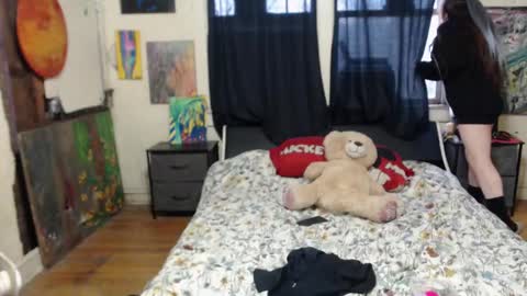 Snapshot of roxanneroulette chatting on January 17, 11:07 pm Silver online show from January 17, 11:07 pm