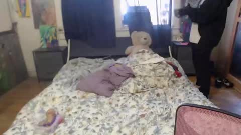 Snapshot of roxanneroulette chatting on January 21, 6:45 pm Silver online show from January 21, 6:45 pm