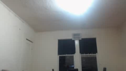 Snapshot of roxanneroulette chatting on February 1, 2:58 am Silver online show from February 1, 2:58 am