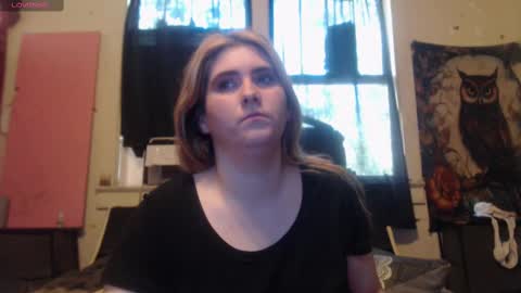 Snapshot of roxanneroulette chatting on September 27, 4:01 pm Silver online show from September 27, 4:01 pm