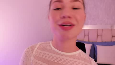 Roxie  online show from January 21, 10:41 pm