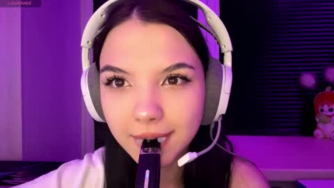 Hana online show from December 16, 2:11 pm