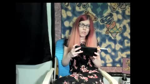 roxihazeleyes online show from March 11, 2:43 am