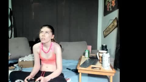 roxihazeleyes online show from March 6, 6:48 pm