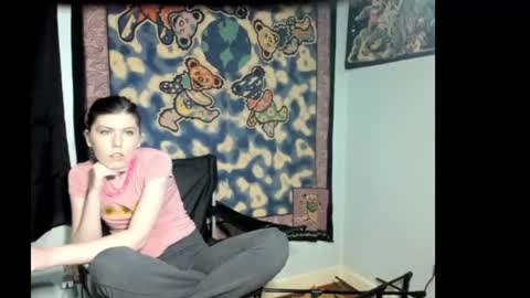 roxihazeleyes online show from July 16, 2:17 am