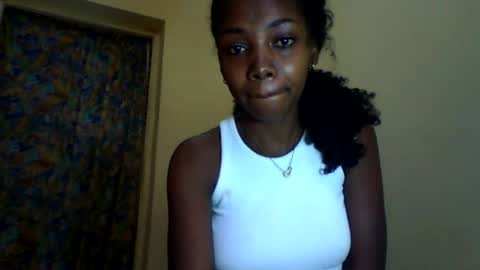Roxilita online show from June 16, 9:34 am