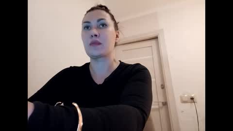 Snapshot of roxolanaa_sexy chatting on December 30, 8:04 pm ROXOLANAA SEXY online show from December 30, 8:04 pm