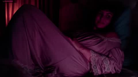 Snapshot of roxolanaa_sexy chatting on February 24, 9:52 pm ROXOLANAA SEXY online show from February 24, 9:52 pm