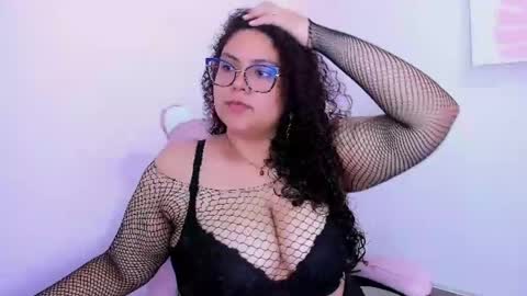 Roxana online show from April 25, 3:53 am
